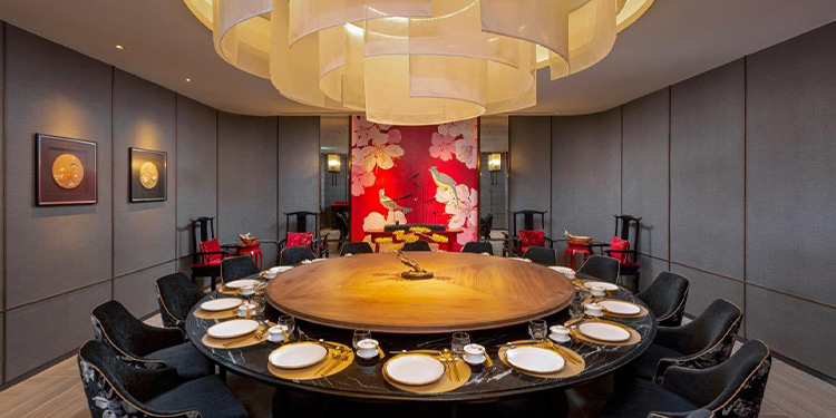 เปิดตัวห้องอาหารจีนสไตล์โมเดิร์นชิค แห่งใหม่ใจกลางเมืองภูเก็ต “เย่ว เรสเทอรองท์ แอนด์ บาร์” ที่ โรงแรม คอร์ทยาร์ด แมริออท ภูเก็ต ทาวน์