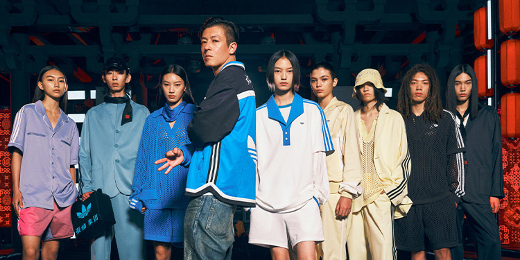 อาดิดาส ออริจินอลส์ และ Edison Chen หวนความสัมพันธ์อีกครั้ง ประกาศการเป็น Global Partnership ผ่านคอลเลกชันเปิดตัวในงานแฟชั่นโชว์ CLOT SS4 ที่งานเซี่ยงไฮ้แฟชั่นวีค