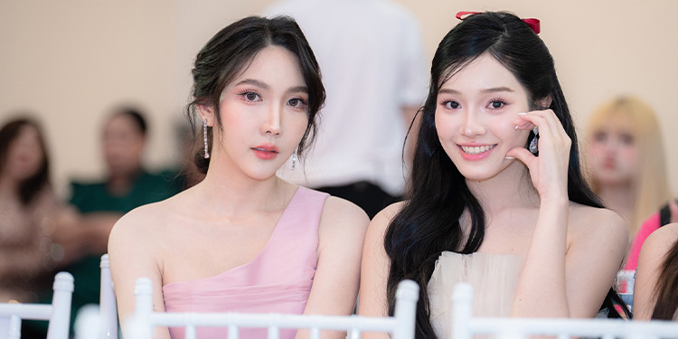 “สไปรท์ อิสรีย์ - เปียโน พรญาณี” หายเหนื่อย แฟนซีรีส์ “กัษธิษฐาน” (I’m Your Moon The Series) ต้อนรับอบอุ่น กระแสออกอากาศ EP.1 ดีเกินคาด ยอดวิวพุ่ง!!!