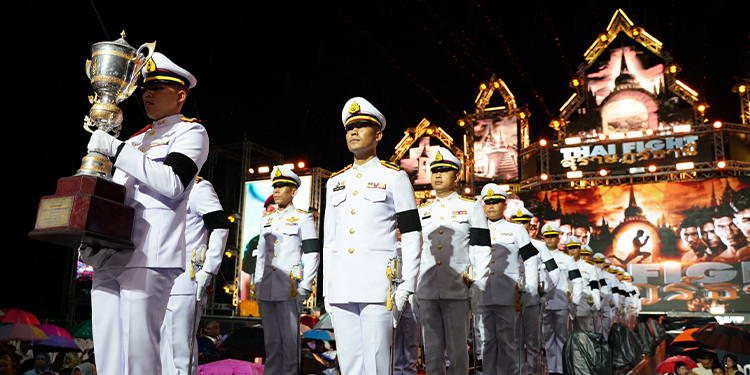 ทีมภาคกลางโชว์ฟอร์มดุ คว้าแชมป์ “Isuzu Thailand Championship 2025” รับถ้วยพระราชทานและรถปิกอัพอีซูซุรุ่นใหม่ พร้อมร่วมชิงชัยต่อในศึกมวยไทยโลก Thai Fight 2025