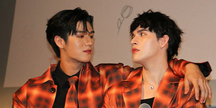 ค่าย Star Hunter Entertainment เสิร์ฟความฟินอินเตอร์แฟน “MosBank on a walk in Paris” “มอส - แบงค์” สุดปลื้ม! เป็นแฟนมีตคู่ครั้งแรกที่ปารีส ประเทศฝรั่งเศส