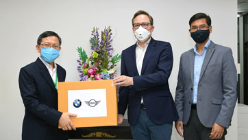 BMW Thailand ร่วมต้านโควิด-19 บริจาคหน้ากากอนามัย