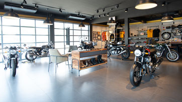 Trendy Corner : Royal Enfield Store Pattaya | Issue 159