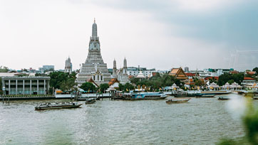 The Best Romantic Hotels  in Bangkok City : Riva Arun Bangkok | Issue 135