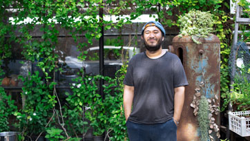 ชารีย์ บุญญวินิจ : เศรษฐกิจพอเพียง หล่อเลี้ยงชีวิต Circular Economy | Issue 166