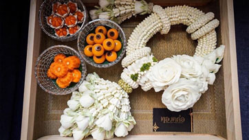 ร้านอาหารไทย "ทองหล่อ" ชวนคุณบอกรักพ่อให้ชื่นใจ ด้วยชุดของขวัญ "กล่องมาลัยวันพ่อ" สุดหรูหรา