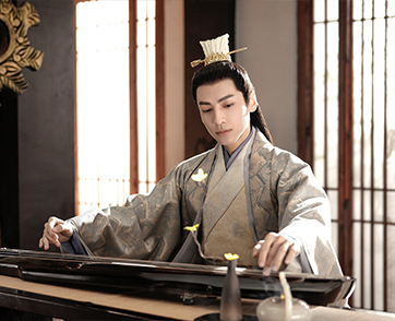 เลือกไม่ถูกสามสามีแห่งชาติ "หลี่จื้อถิง-หลัวหยุนซี-จิงเชา" จากซีรีส์ "Princess Silver"
