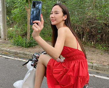  ส่องภาพสวย “อั้ม-พัชราภา”  ทุกไลฟ์สไตล์ลงตัวด้วย realme 8 5G 