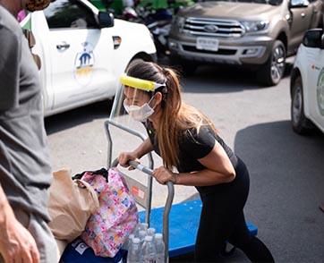 เบส ฟิตเนสสตูดิโอ ร่วมกับ โครงการ COVID Relief Bangkok ระดมทุนช่วยเหลือชุมชนผู้ที่ได้รับผลกระทบจากโควิด-19 ในกรุงเทพฯ 