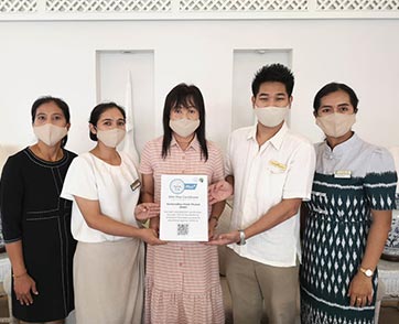 โรงแรมแคนทารี เบย์ ภูเก็ต รับมอบตราสัญลักษณ์ "SHA Plus+" จาก ททท.