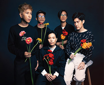 การกลับมาของ Zweed n’ Roll ในบ้าน Warner Music Thailand  ประเดิมด้วยซิงเกิลใหม่ “อยากมีความหมาย”