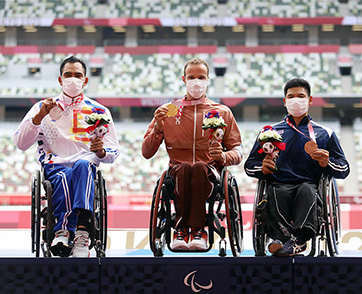 "ประวัติ" "ภูธเรศ” 2 นักกีฬาพาราลิมปิกไทยคว้าเหรียญเงิน-ทองแดง วีลแชร์ 1,500 ม.