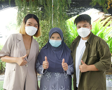 “คุณยายสมใจ” เจ้าของขนมไทยสูตรเด็ด 50 ปี  ส่งต่อความอร่อยผ่าน “ยายทำให้หลานขาย”