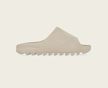 YEEZY SLIDE PURE และ YEEZY SLIDE OCHRE รองเท้าแตะดีไซน์เฉียบที่มาพร้อมโทนสีธรรมชาติจากอาดิดาส และคานเย เวสต์