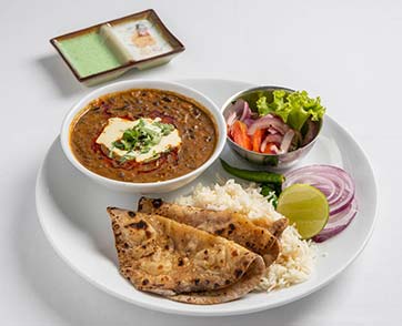 เพลิดเพลินกับอาหารอินเดียรสชาติจัดจ้านเคล้ากลิ่นเครื่องเทศ ณ ห้องอาหาร ดิ ออร์ชาร์ด 