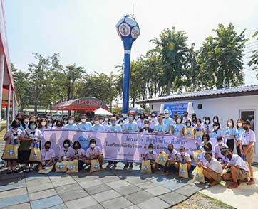 “อีซูซุให้น้ำ...เพื่อชีวิต” ปีที่ 10 เดินหน้าส่งมอบระบบน้ำดื่มสะอาดครบวงจรแก่โรงเรียนแห่งที่ 39 ในจังหวัดนครปฐม