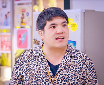 “แจ๊ค” เป็นเศร้า! เตือนไฟไหม้แต่ไม่มีใครเชื่อ ใครจะรอดชีวิตมาลุ้นกัน! ติดตามซิทคอมทาง “ออฟฟิศติดฮา”