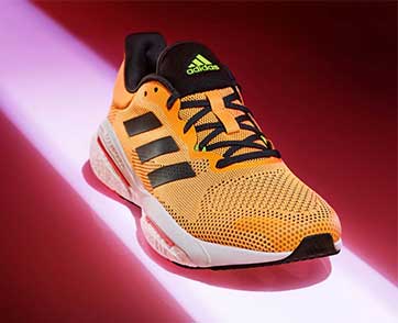 อาดิดาส เปิดตัวรองเท้าวิ่ง SOLARGLIDE 5 คืนพลังทุกย่างก้าวสำหรับการวิ่งทุกวัน