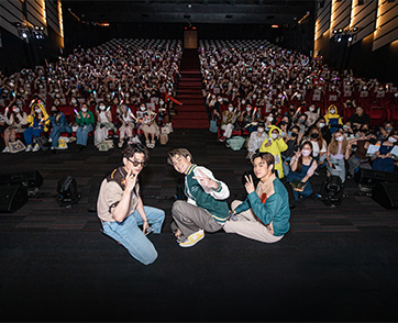 เก็บตกภาพความประทับใจของสามหนุ่ม “TRINITY” ในงาน “TRINITY 1st FULL ALBUM EP.01 BREATH FANSIGN EVENT”