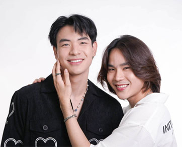 ต้นข้าว-เจมส์  2 คู่จิ้นซีรีส์ดัง ฟ้าลั่นรัก ชวนเคลียร์คิวเตรียมฟินให้พร้อม งานแฟนมีตติ้ง เต็มรูปแบบ “1st Fanmeeting Fahlanruk The series in Bangkok”