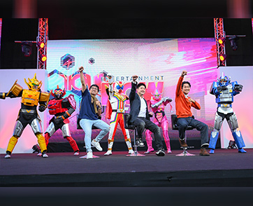 “ท็อป-กัน” เจาะลึกขบวนการห้าสี “เซ็นไคเจอร์” ฮีโร่จาก “Cartoon Club” ในรายการ “Entertainment Now”