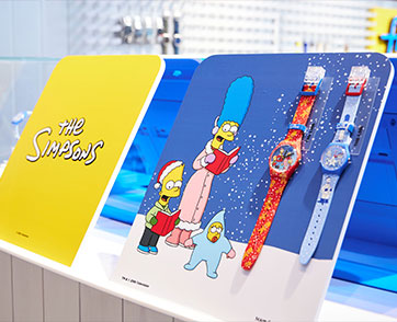 ร่วมฉลองกับ Swatch EMSPHERE สาขาใหม่ใจกลางสุขุมวิท พร้อมเผยโฉมนาฬิกาคอลเลกชันล่าสุดที่จะมาช่วยเติมเต็ม เทศกาลแห่งความสุขกับครอบครัว THE SIMPSON