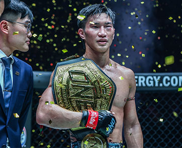 ไฟต์บีบหัวใจ! “ตะวันฉาย” เบียดชนะ  “โจ” เสียงข้างมาก รั้งบัลลังก์ครั้งที่ 3
