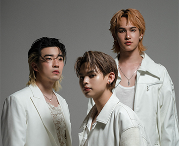 ​​​​​​​“V3RSE” บอยกรุ๊ปสายร้อง ส่ง MV เพลงใหม่ภาพสวย เพลงเพราะ “ยอม” (Suffocate)   เพลงของคนคลั่งรัก ที่แต่งโดย MEYOU
