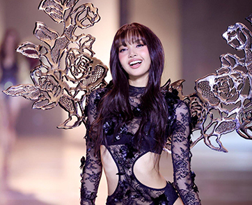ลิซ่า (LISA) ฉายตำนานบทใหม่ พร้อมการกลับมาของรันเวย์สุดยิ่งใหญ่ Victoria Secret Fashion Show 2024 