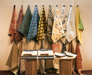 จิม ทอมป์สัน ร่วมงาน “Paris Déco Off” อีเวนต์ใหญ่วงการออกแบบโลก อวดโฉมคอลเลกชันผ้าตกแต่งประจำฤดูใบไม้ผลิ 2025