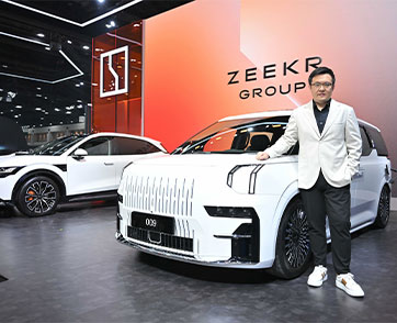 ZEEKR ตอกย้ำภาพลักษณ์แบรนด์รถยนต์ไฟฟ้าพรีเมียมลักชูรีสุดล้ำ พร้อมเปิดรับจองสิทธิ์ ZEEKR 7X และ ZEEKR 009 รุ่นมอเตอร์เดี่ยว 7 ที่นั่ง เป็นครั้งแรก ที่งาน Motor Show 2025