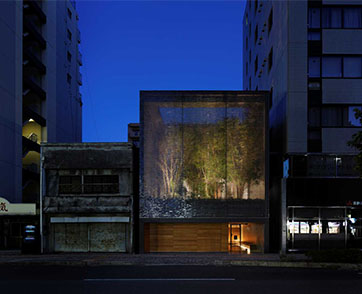 Optical Glass House, Hiroshima ออกแบบโดย Horoshi Nakamura & Nap ตั้งอยู่ที่เมือง Hiroshima ประเทศญี่ปุ่น  