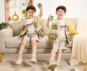 พี่ชายที่แสนดี “น้องพีร์-น้องธีร์” ลูกพ่อ “บีม-กวี” ดูแลน้องไม่ห่าง ฉายแววดาราเหมือนคุณพ่อ