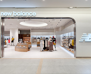 New Balance เปิดคอนเซ็ปต์สโตร์แห่งใหม่ ณ CENTRAL PARK ด้วยพื้นที่ใหญ่ที่สุดและสินค้าครบครันที่สุดในไทย  พร้อมวางขายรองเท้ารุ่น 1906L 3 สีใหม่ที่นี่ที่แรก 10 กันยายนนี้!