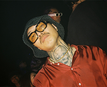 “YOUNGOHM” เปิดตัวอัลบั้มใหม่พร้อม 13 เพลง!! ที่เล่ามุมมองคนกลางคืนในทุกแง่มุมผ่านงาน “ไฟกลางคืน” Album Listening Party!!