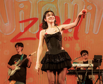 แฟนคอนฯ ครั้งแรกของ “ส้ม มารี” สุดอบอุ่นเติม “วิตามินส้ม” ขนเพลงเสิร์ฟกว่า 3 ชั่วโมงเต็ม!