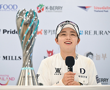 ลิม จินยอง รับ 4.5 ล้านบาท ณัฐกฤตา จบอันดับ 6 ร่วม เคแอลพีจีเอ รีจูรัน สนามอมตะฯ