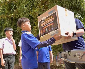 “คนไทยไม่เคยทิ้งกัน” “SPIRIT 4x4” ลุย “น่าน" ให้กำลังใจจากอุทกภัยน้ำท่วม