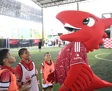 JAL และ Liverpool FC นำ “LFC Soccer Clinic presented by Japan Airlines” สู่ประเทศไทย สานต่อภารกิจ CSR ระดับโลก