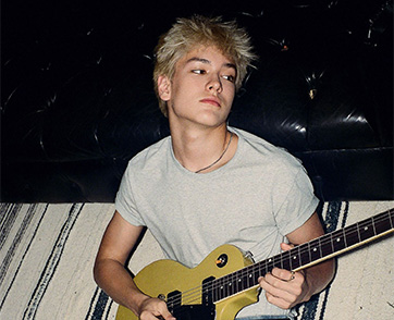 Hudson Stone ศิลปินหนุ่มคลื่นลูกใหม่มาแรง ส่งซิงเกิลใหม่ “Talk” เพลงอินดี้ร็อกติดหู ชวนสำรวจความสัมพันธ์