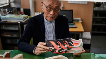 adidas เปิดตัวรองเท้าวิ่งระยะไกลที่เร็วที่สุดตลอดกาล