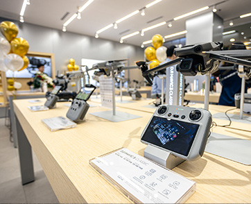เปิดตัว DJI Experience Store สาขาเซ็นทรัล เชียงใหม่ ตอบโจทย์ทุกประสบการณ์การเล่าเรื่องทางอากาศของโดรนเลิฟเวอร์ภาคเหนือ พร้อมชวนสัมผัสสุดยอดโดรนแฟลกชิปใหม่ล่าสุด DJI Mavic 3 