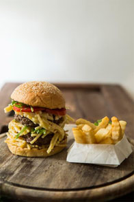 แมค แอนด์ ชีสเบอร์เกอร์