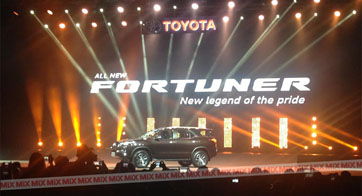 โตโยต้า ฟอร์จูนเนอร์ ใหม่