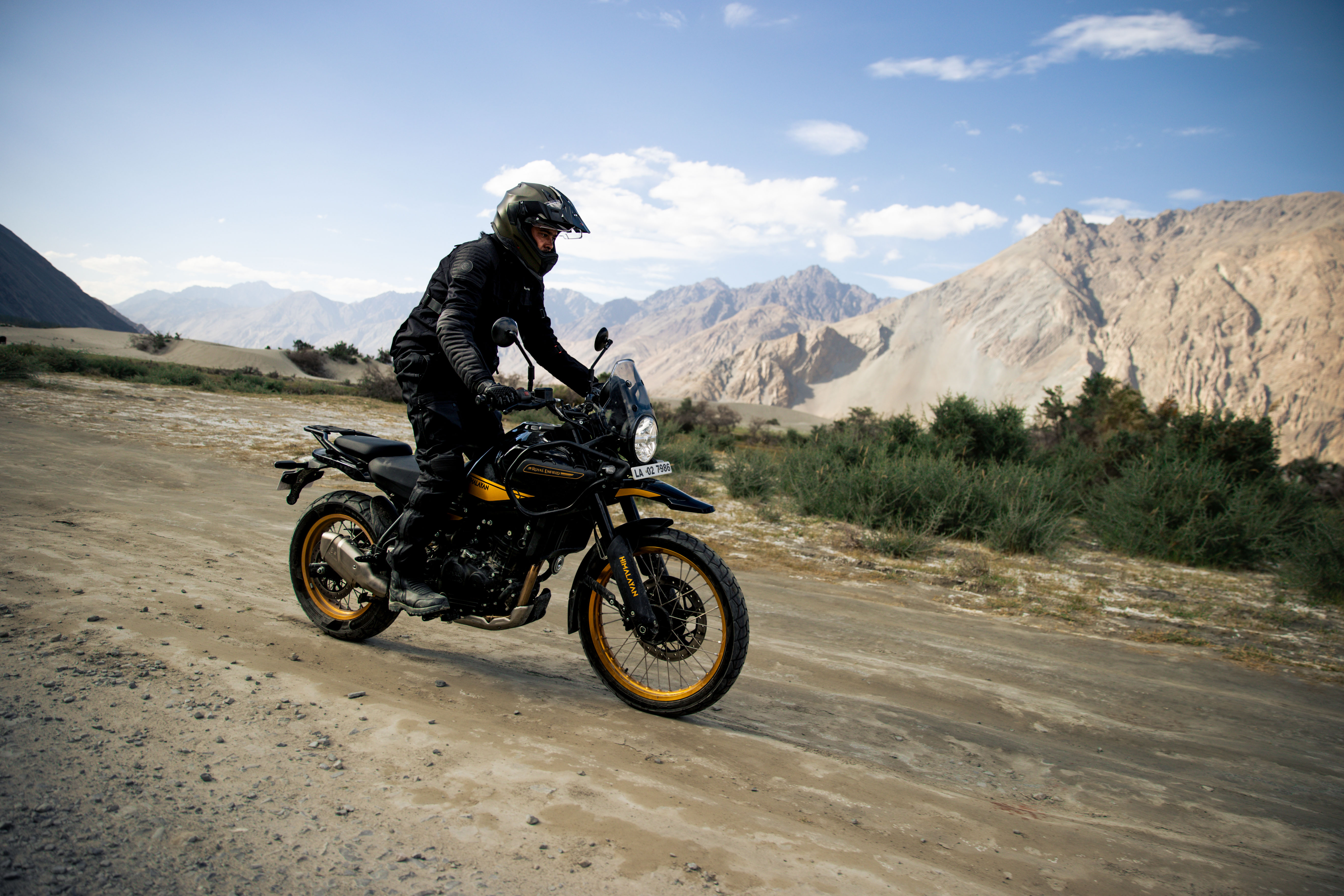 https://www.mixmagazine.in.th/media/images/upload/files/000011786/1711621234_All-new%20Himalayan%20-%20HANLE%20BLACK%20(2).jpg