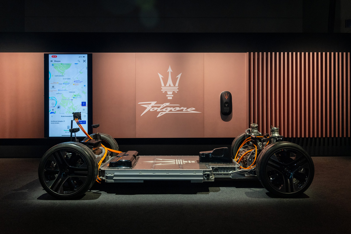 https://www.mixmagazine.in.th/media/images/upload/files/000011935/1714013882_23943-MaseratiFolgoreDay-FolgoreTechnologyande-mobilityArea.jpg