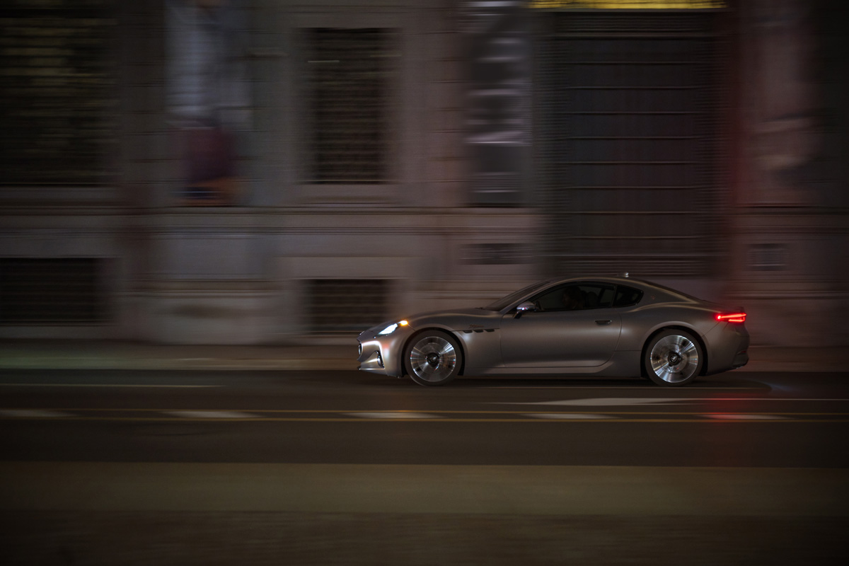 https://www.mixmagazine.in.th/media/images/upload/files/000011935/1714014100_23816-MaseratiFolgorecampaignItTurnsYouOn-GranTurismo-ph.MaxSarotto.jpg